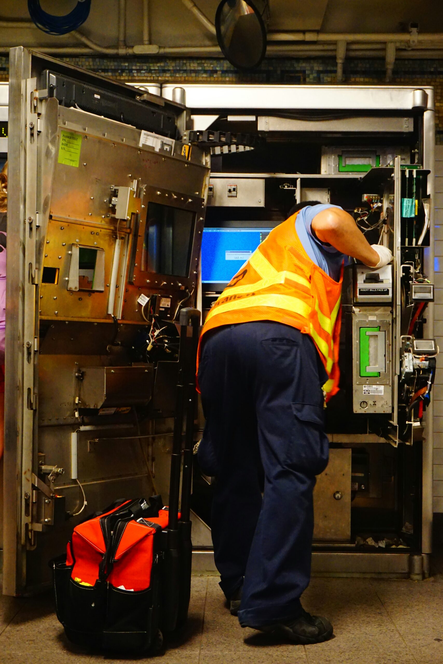 How to Schedule Field Service Technicians Efficiently